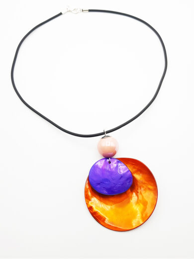 Fiery Engulf Pendant made of mother of pearl and porcelain bead
