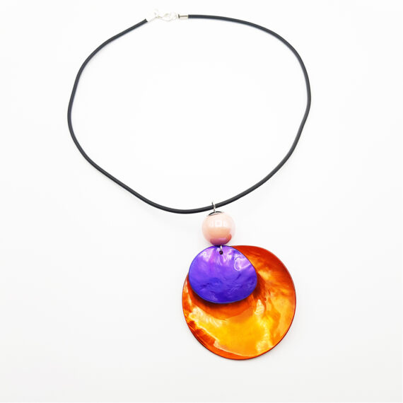 Fiery Engulf Pendant made of mother of pearl and porcelain bead