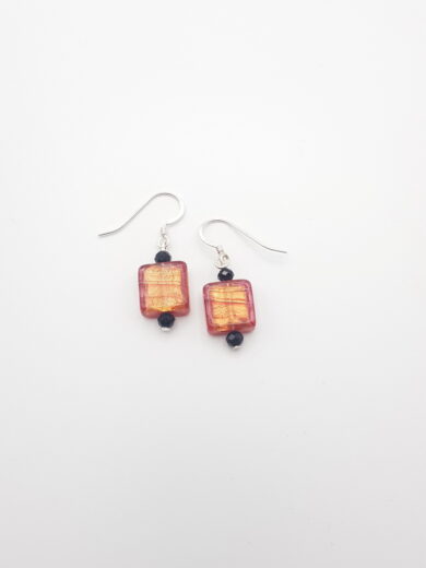 Illumination" earrings are made of Murano glass beads and have 925 silver hook